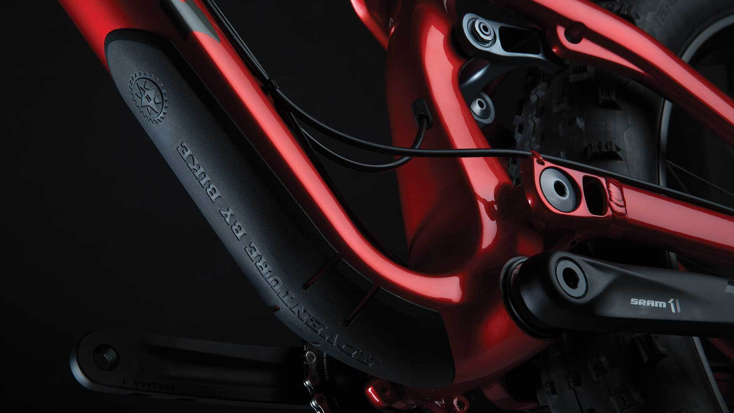 Salsa Bucksaw Carbon bike red color bottom bracket area focus