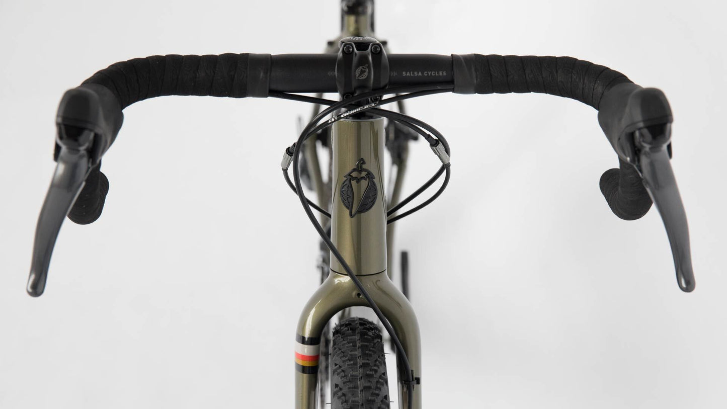 Salsa Journeyman Claris 650b bike green color straight-on front view