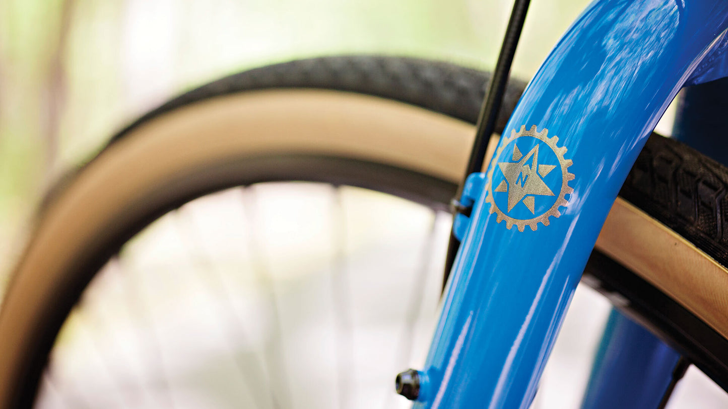 Salsa Marrakesh Deore Flat Bar bike blue color fork decal focus