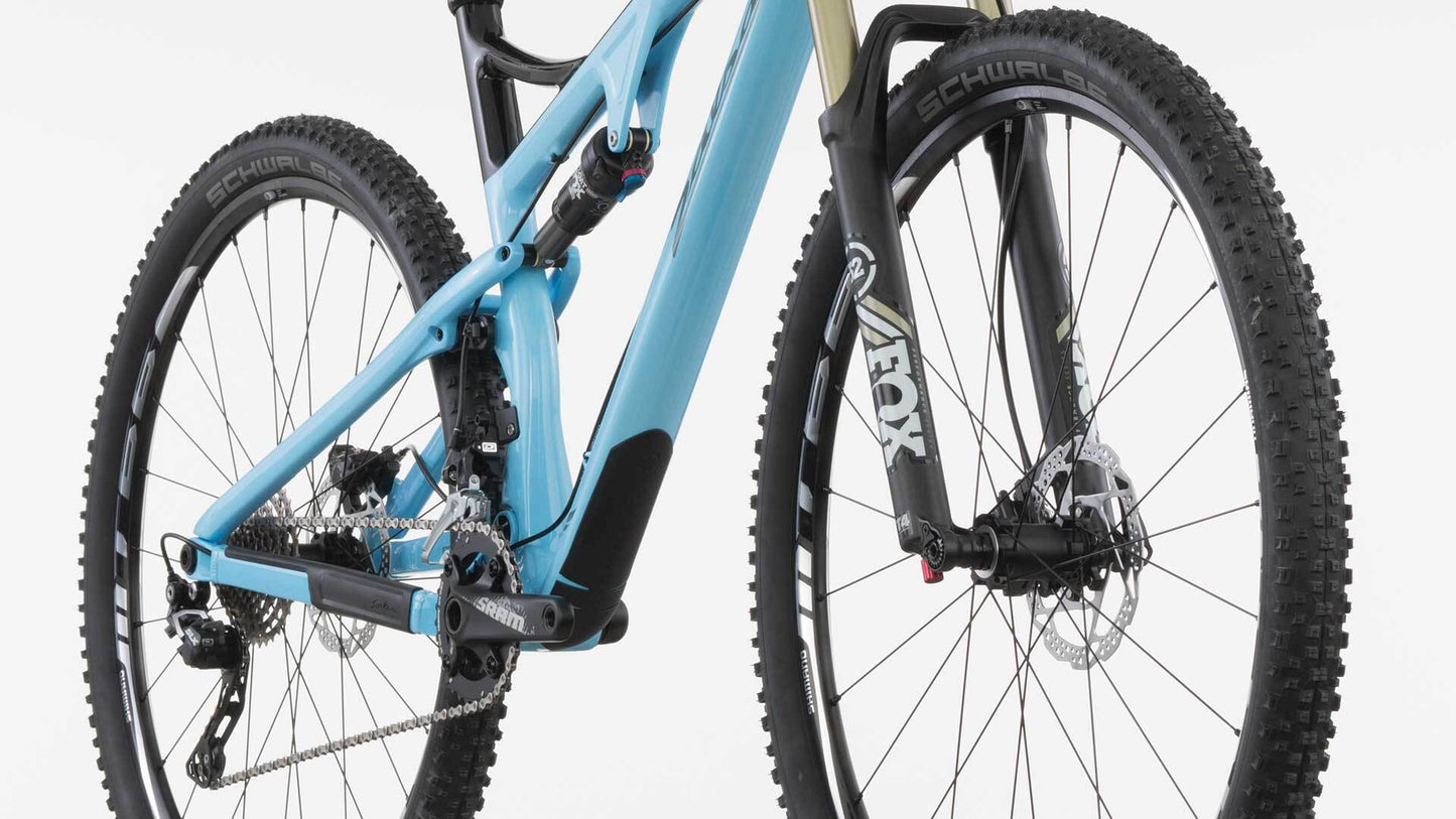 Salsa Spearfish Carbon SLX bike blue color front three-quarter view lower part of bike focus