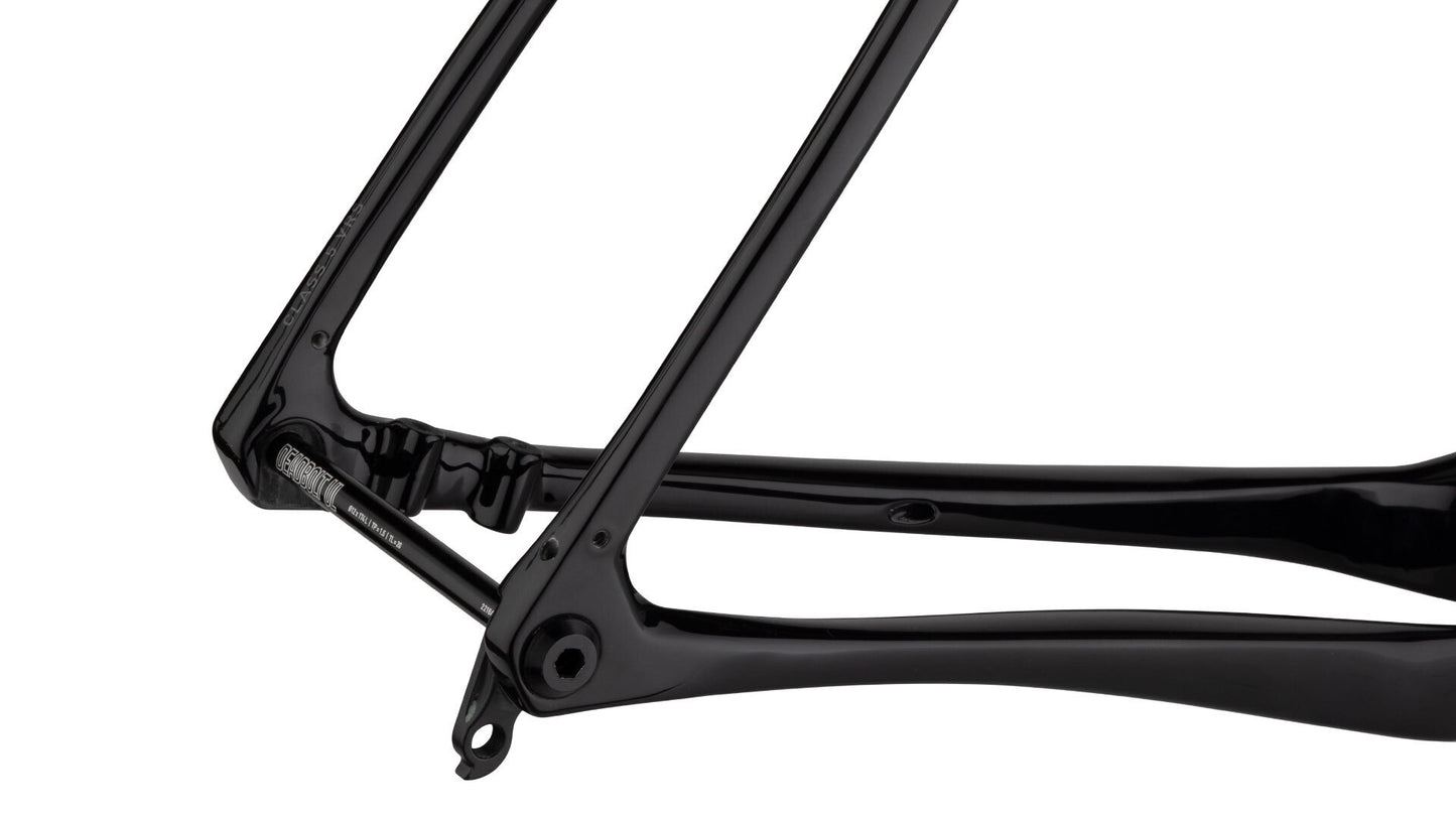 Salsa Cutthroat Carbon Frameset black color rear dropout area focus