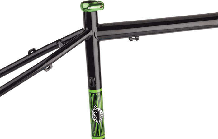 Salsa El Mariachi 2 frame top tube and seat tube area focus
