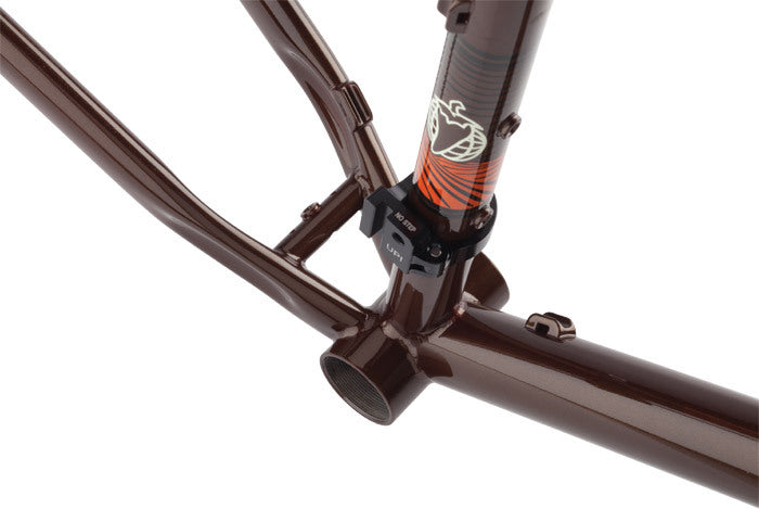 Salsa Fargo 2 frameset bottom bracket area focus