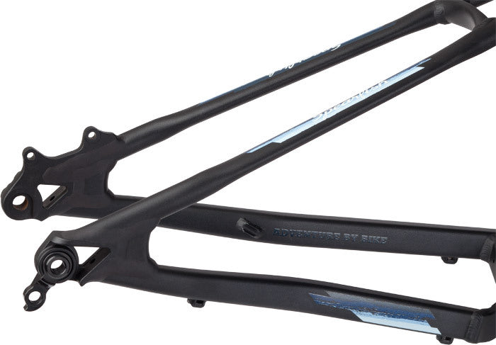 Salsa Spearfish 1 frame black and blue color rear dropout area focus