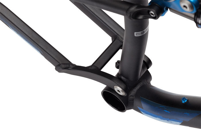 Salsa Spearfish 1 frame black and blue color bottom bracket and main pivot area focus