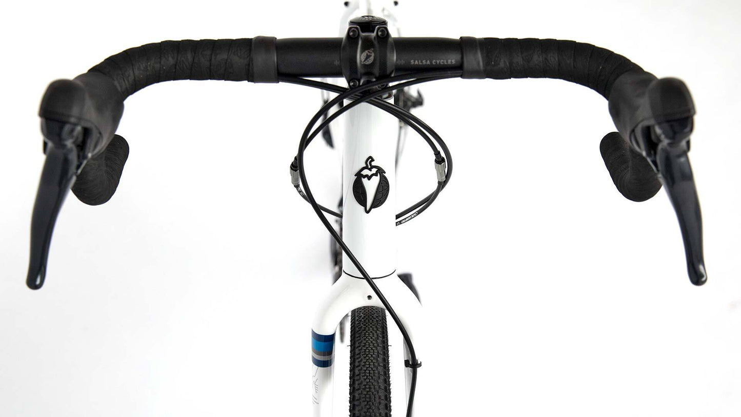 Salsa Journeyman Sora 700c bike white color head tube area focus