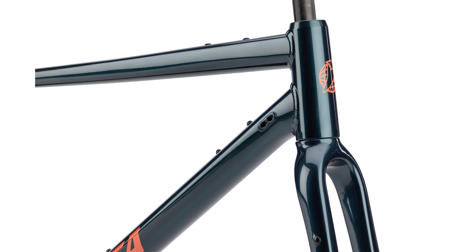 Salsa Journeyer Gravel Bike Frameset - Midnight Blue - Front steerer tube closeup